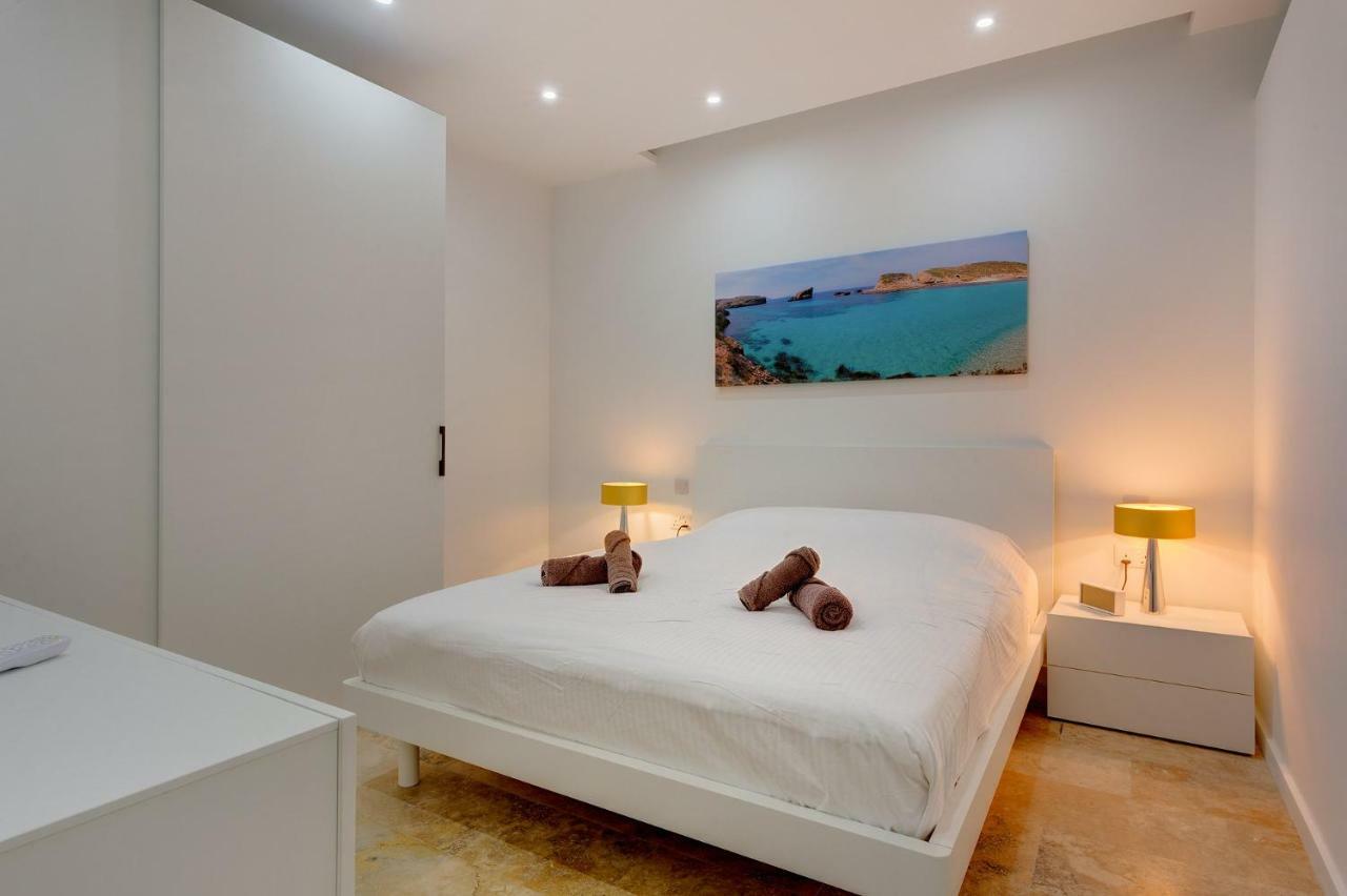 Modern 2 Bedroom Apartment In St Julians San Ġiljan Exterior foto